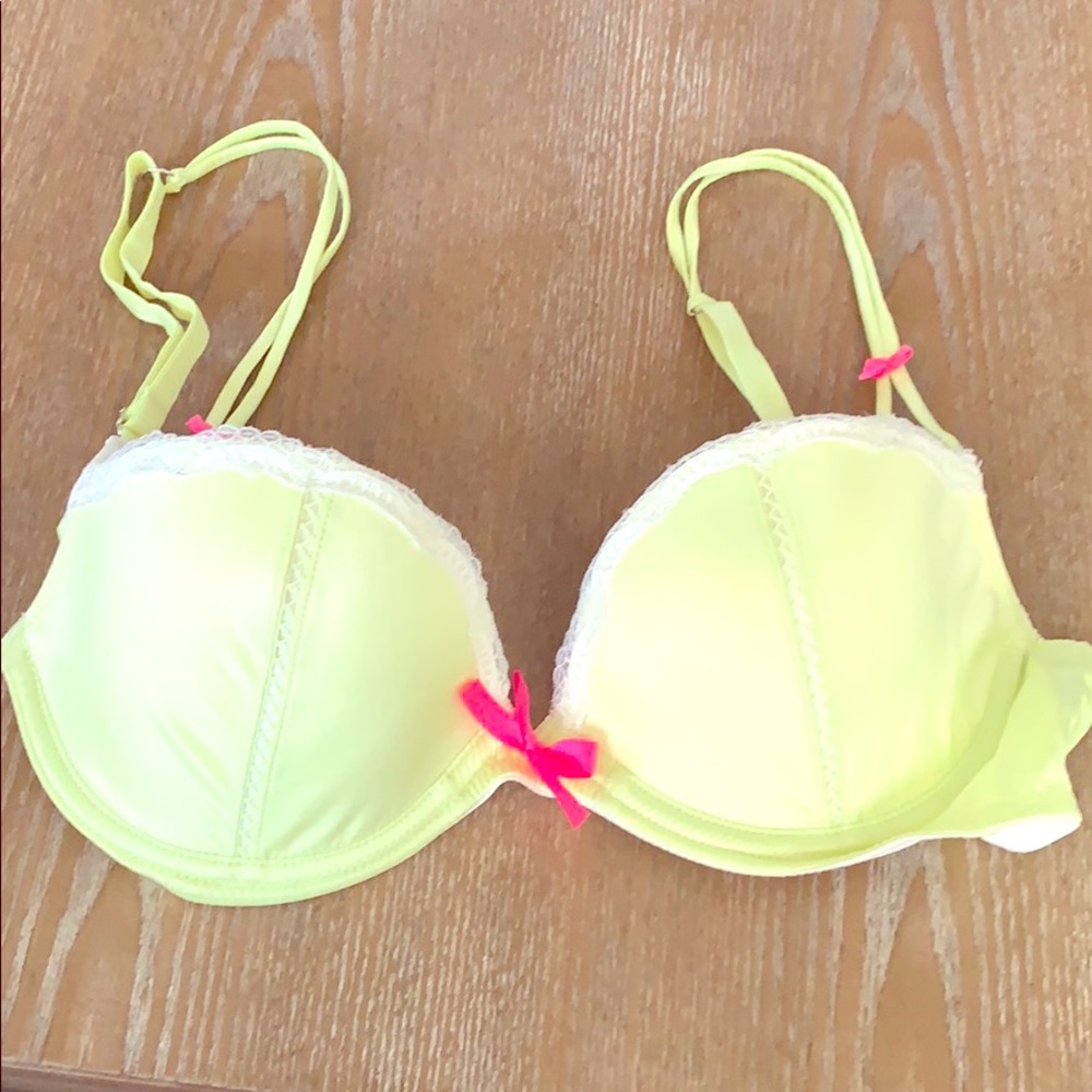 Victoria’s Secret Bra